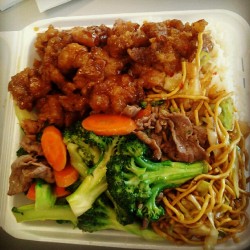 Anchoniess:  The Nice Asian Man Hooked It Up Today. (Taken With Instagram At Happy