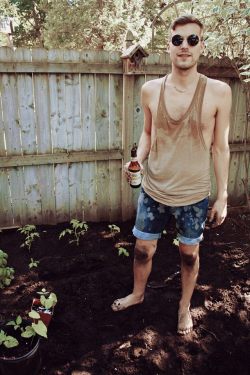 gosh-josh:  Today: I gave the earth a blowjob and it gave me tomatoes. ***Also: i am starting a collection of tank tops that fall under these categories:  a) slutty-tanks b) nip-slip tanks. 