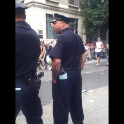 I stalked this police offer at the Gay Parade, UNF just marry me #police #nypd #dilf #giveme (Taken with Instagram)
