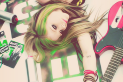withavril:  ↳ Favourites caputures of music videos of Avril Lavigne {request: memphissbelle} 