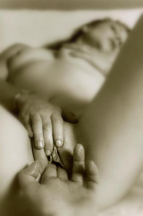 Sex emotionsonapage:  Give me a hand?  Very beautiful pictures