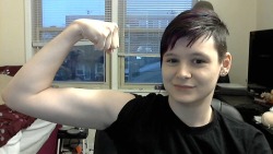 So I&rsquo;ve been working on my arms a bit recently. I&rsquo;m slowly moving into a full work out routine. But so far I&rsquo;m pretty happy with the results on my biceps. They&rsquo;re considerably bigger than they were a couple of weeks ago.