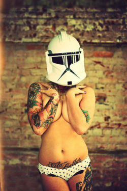 cancrumoris:  weedwomenpeace:  i would totally let a girl fuck me with a stormtrooper helmet on      ^^^^^^^^ That sounds sexy as fuck. Now I need to buy a storm troopers helmet.  That&rsquo;s a Clone Trooper helmet.