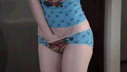 omfgsexygifs:  That’s sexy :) 
