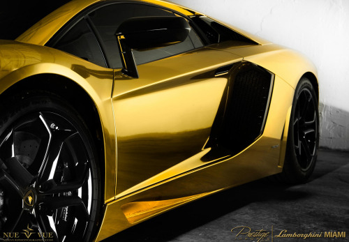 automotivated:  Gold Aventador AU79 (by Nue Vue Photography)  You got it good when you got a gold lambo
