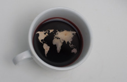 en-dior:  wildblisse:  dawliah:  lullify:  who has time to map out the world in their coffee good lord  i do  this is amazing  (via TumbleOn) 