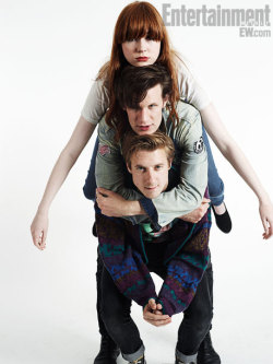 doctorwho:  bbcamerica:  Doctor Who’s Matt Smith, Karen Gillan and Arthur Darvill - EW Comic-Con Portrait  Setting our previous post of this ‘private’ and reblogging from the BBC America blog. Because of reasons. Also: are you following the BBC