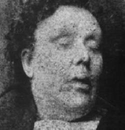 bundy-ramirez-dahmer:   The following is from the autopsy of Annie Chapman, a victim of Jack the Ripper:   “The abdomen had been entirely laid open: the intestines, severed from their mesenteric attachments, had been lifted out of the body and placed