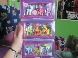 Bronyhood:  Bronyhood Giveaway: Here, My Friends, Is A Chance For You To Win One Of