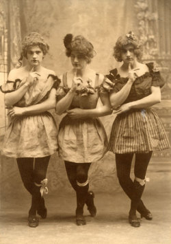 katalepsja-off-duty:  three Yale students in drag, c. 1883.  