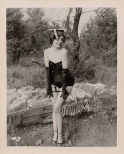 Leather Corset &amp; Gloves Graduate, Unknown/Undated