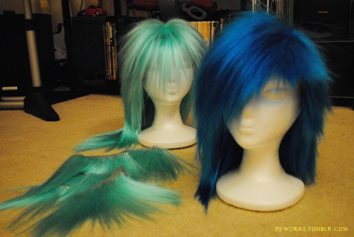 dj-smackdown:  dj-works:  Shots of my Vinyl Scratch wig while it was still in progress!I’m sure everyone already knows what it looked like once it was completed, but I’ll be posting competed shots soon anyway just so I have it on this tumblr as well.