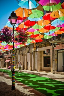 Umbrella Sky in Águeda, Portugal. Photos by Diana Tavares. 