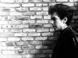 tornandfrayed:  Bob Dylan by Tony Frank.