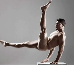 malditafabulosa:  Louis Smith from Great Britian’s gymnastic