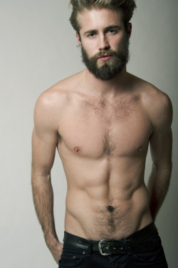 red-meat:  I have beard envy when I see Tom Bull by Matthew Pandolfe 