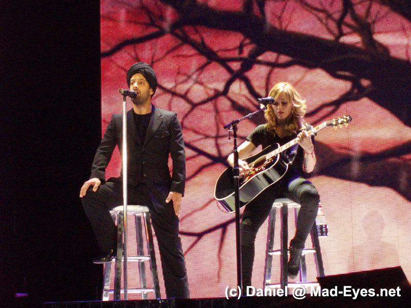 Madonna and Isaac singing: Paradise (Not for me) Amsterdam, Holland The Confessions