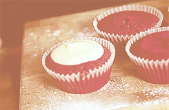 God Save→Red Velvet Cupcake A red velvet cupcake is a popular cake with a dark red, bright red or red-brown color. It is usually topped with cream cheese icing. The reddish color is achieved by adding red food coloring. 