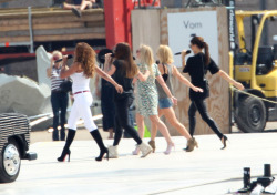 suicideblonde:  The Spice Girls rehearsing for the Olympic Closing Ceremonies, August 9th  