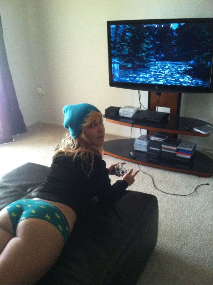 embarrassment2nature:  “Tash, what are you doing?” “Just playing Skyrim…