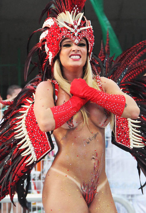 Sex  Juliana Salimeni no carnaval de 2012 fantasiada pictures