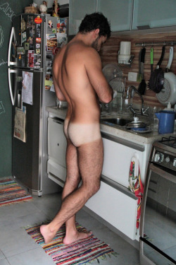 fraternityrow:  he said he’d wash up. I didn’t mind :)