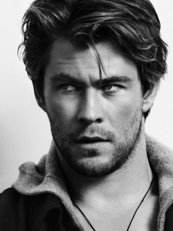 Just Watched The Avengers Today , Freaking Epic! And I Now Have A Crush On Jeremy