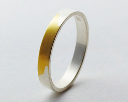 jaspreetequalslove:  antisocialblogger:  The best engagement rings are the ones that hold significance. Japan-based Torafu Architects coated a ring in a thin layer of silver that rubs off over time to reveal an 18-karat, gold wedding band beneath. By
