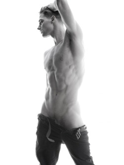 relativemoderation:  Paolo by Photographer Paul Reitz