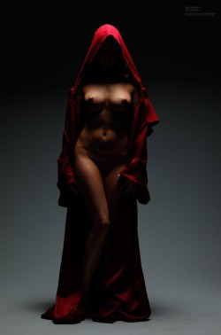 thesexceptional:  Red Riding Hood looking