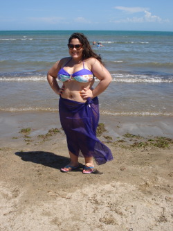 fabulousandthick:  fullfigurefantasy:  Thereâ€™s no such thing as being too fat for a bikini!  Beauty has no limits and size the limit. Wear what you want. Fat is fine so show it off  Show it off ladies. Big is beautful.fuck them skinny bitches.