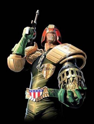 sirdeepcookie:  Live action brings u : Judge Dredd     Dredd must be pals with Duke Nukem. They’re 2 sides of the same coin.
