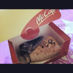 Midnight Snack Oreo Cheesecake And Walnut Cheesecake (Taken With Instagram)