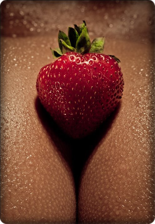 Porn photo tumblinwithhotties:  Berry nice 