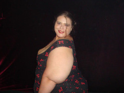 fatcurvystories:  The glorious fatness of SSBBW Katrina shaft5150:  ssbbw-bbw:  Katrina SSBBW :)  (via TumbleOn)  