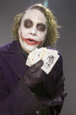 Great Promo Photos of Heath Ledger as The Joker - News - GeekTyrant  やっぱ作りこみがすごいな