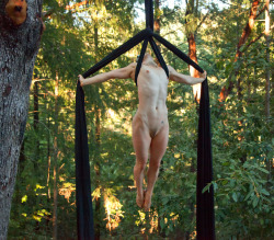 husbandontheside:  naked-club:  Aerial Silk performance by Anomily at Bodyfest 2011. Â There were many incredible performances and workshops, all done without clothing. Â The next Bodyfest is June 1, 2013 near Santa Cruz, California.  Amazingâ€¦Iâ€™d