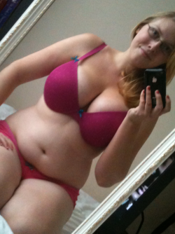 amateurthickness:  http://amateurthickness.tumblr.com