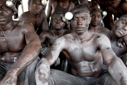 anarcho-queer:  Slavery Still Exists “There are 27 million slaves in the world today: That’s more than double the number of people taken from Africa during the entire transatlantic slave trade. A hundred and fifty years ago, an average agricultural