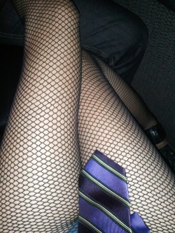 cellbellcell:  Fishnets and a tie. 