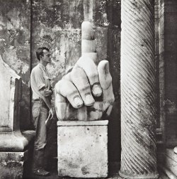  Robert Rauschenberg - Cy Twombly   relics, Rome 1952 via Shattenbereich 
