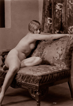 vintage-nude:   Albert Arthur Allen - unknown