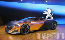 Roadandtrack:  What Make The Peugeot Onyx Concept Stand Out From Its Supercar Coteria