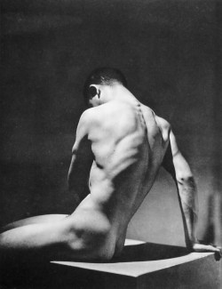 Homo-Online:  George Hoyningen-Huene, Paris, 1929 Homo Magazine: Follow Us On Facebook &Amp;Amp; Twitter