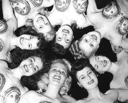 Earl Carroll chorus girls, 1949