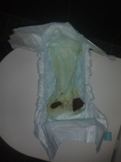 my girlfriend&rsquo;s used diaper