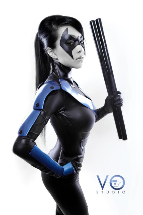 ianbrooks:  Lady Nightwing cosplay by Linda porn pictures