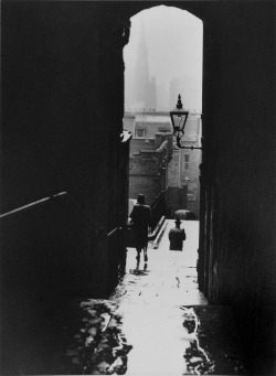  Norman Parkinson, Untitled, Edinburgh, 1950 