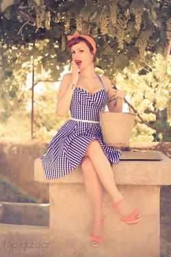 princessmissy56:  androus-blue:  flensburgpaar:  Look at the Archive:http://flensburgpaar.tumblr.com/archive/  @princessmissy56 a picnic maybe  Aww such a pretty dress 😍😍 picinic sounds fab :) @androus-blue  Make sure you dress appropriately then