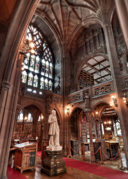 visitheworld:  Victorian gothic architecture inside John Rylands Library in Manchester, England (by anti_limited). 